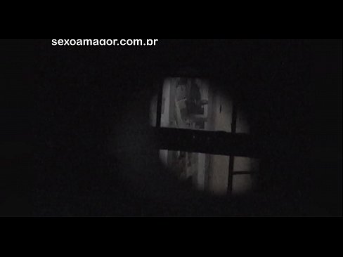 ❤️ Ka hopukina pukutia a Blondie e tetahi kaitirotiro takiwa e huna ana i muri i nga pereki tuwhera ❤️❌ Sex ataata i porn mi.verhentai.ru ❌